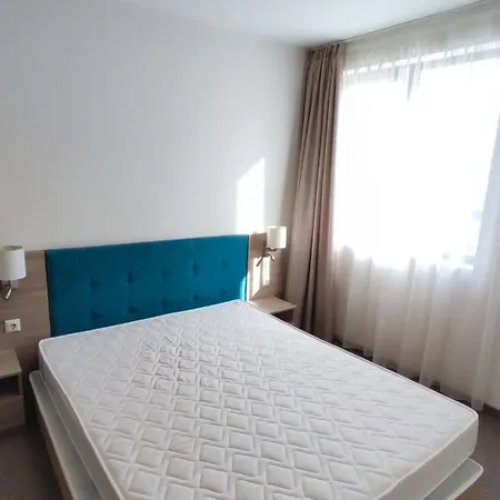 In Complex Tarsis Apartment