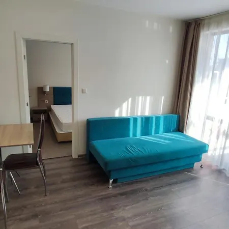Apartment In Complex Tarsis