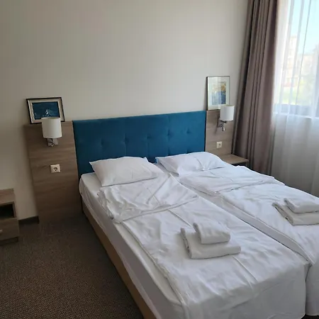 In Complex Tarsis Apartment